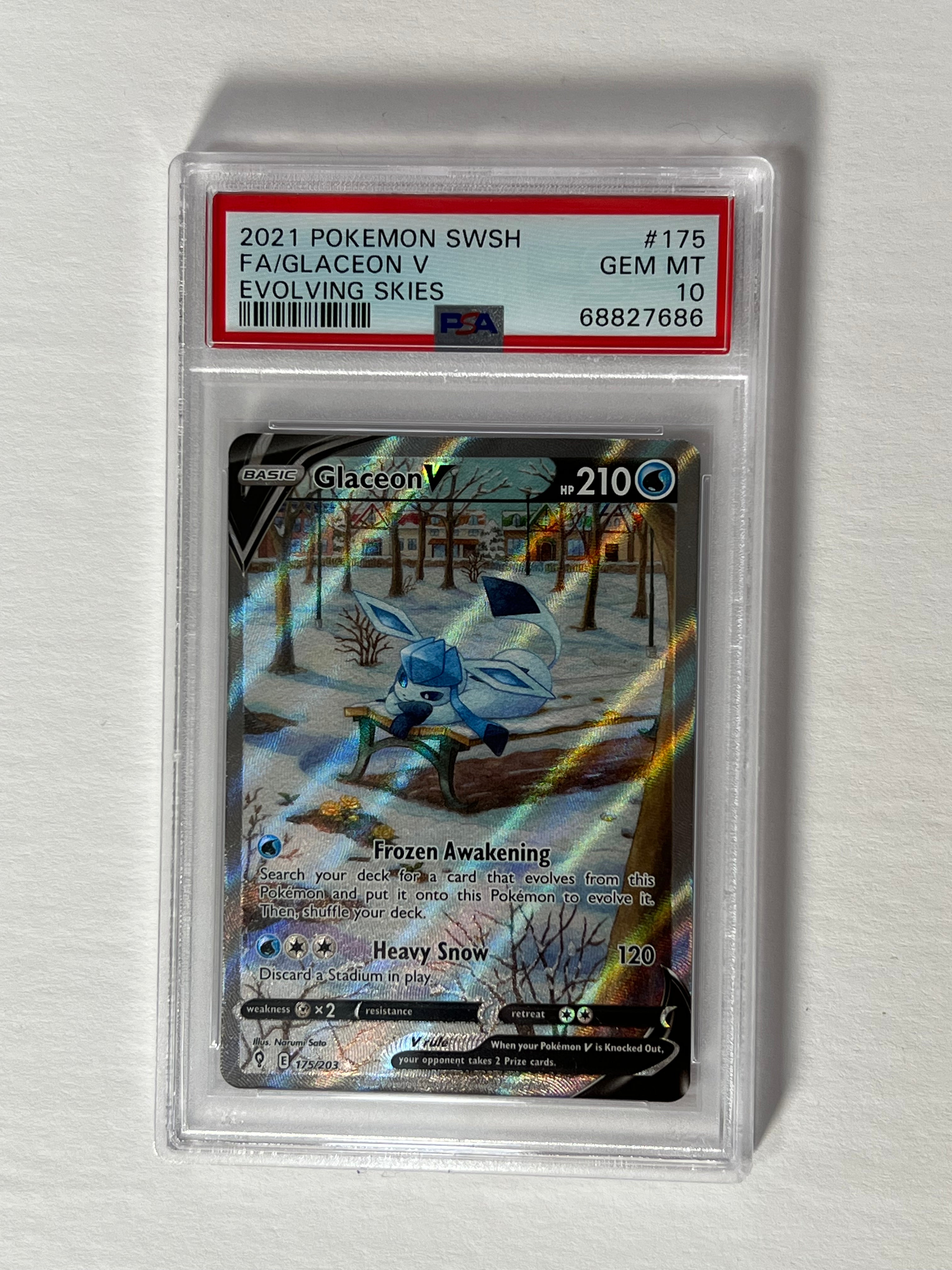 PSA 10 2021 Evolving Skies Glaceon V 175/203